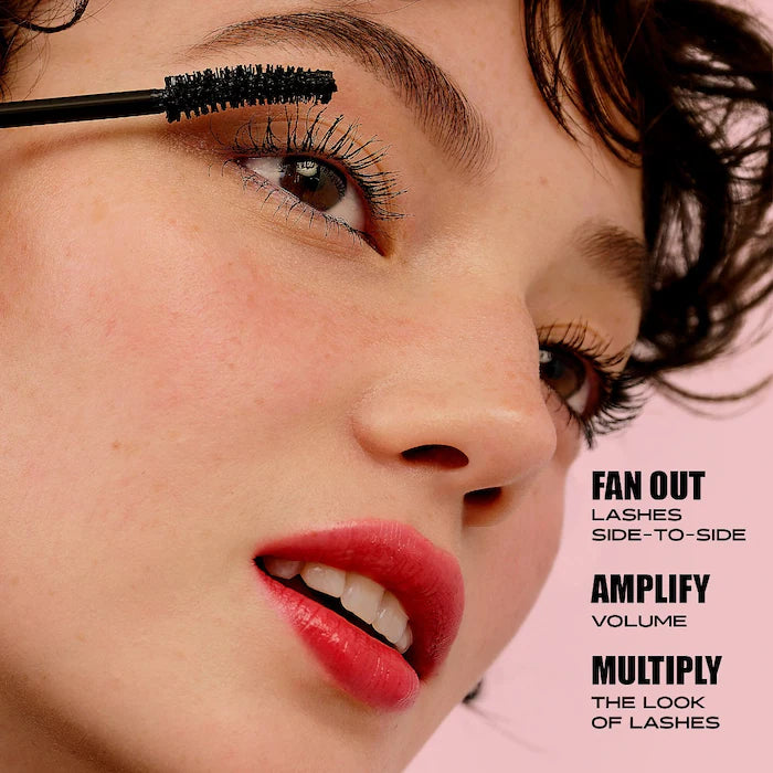 Benefit Fan Fest Mascara fan out amplify and multiply lashes