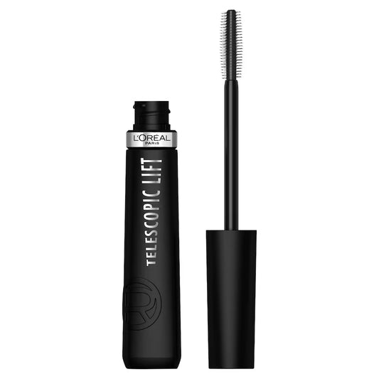 ماسكارا L'Oréal Paris Telescopic Lift مفتوحة مع الفرشاة وعبوة سوداء على خلفية بيضاء