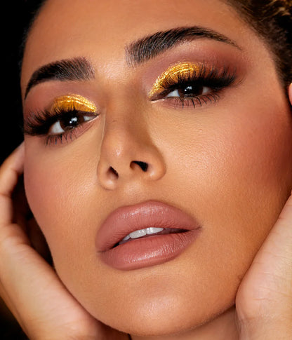 HUDA BEAUTY Empowered Eyeshadow Palette applied on eyes