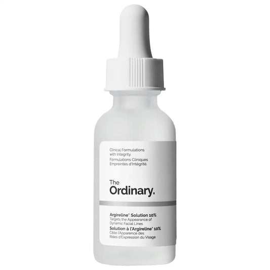سيروم The Ordinary Argireline Solution 10% بعبوة قطارة على خلفية بيضاء