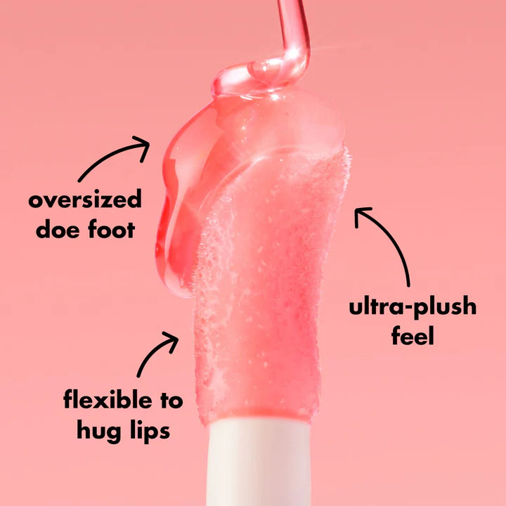 e.l.f. Glow Reviver Lip Oil oversized doe foot applicator