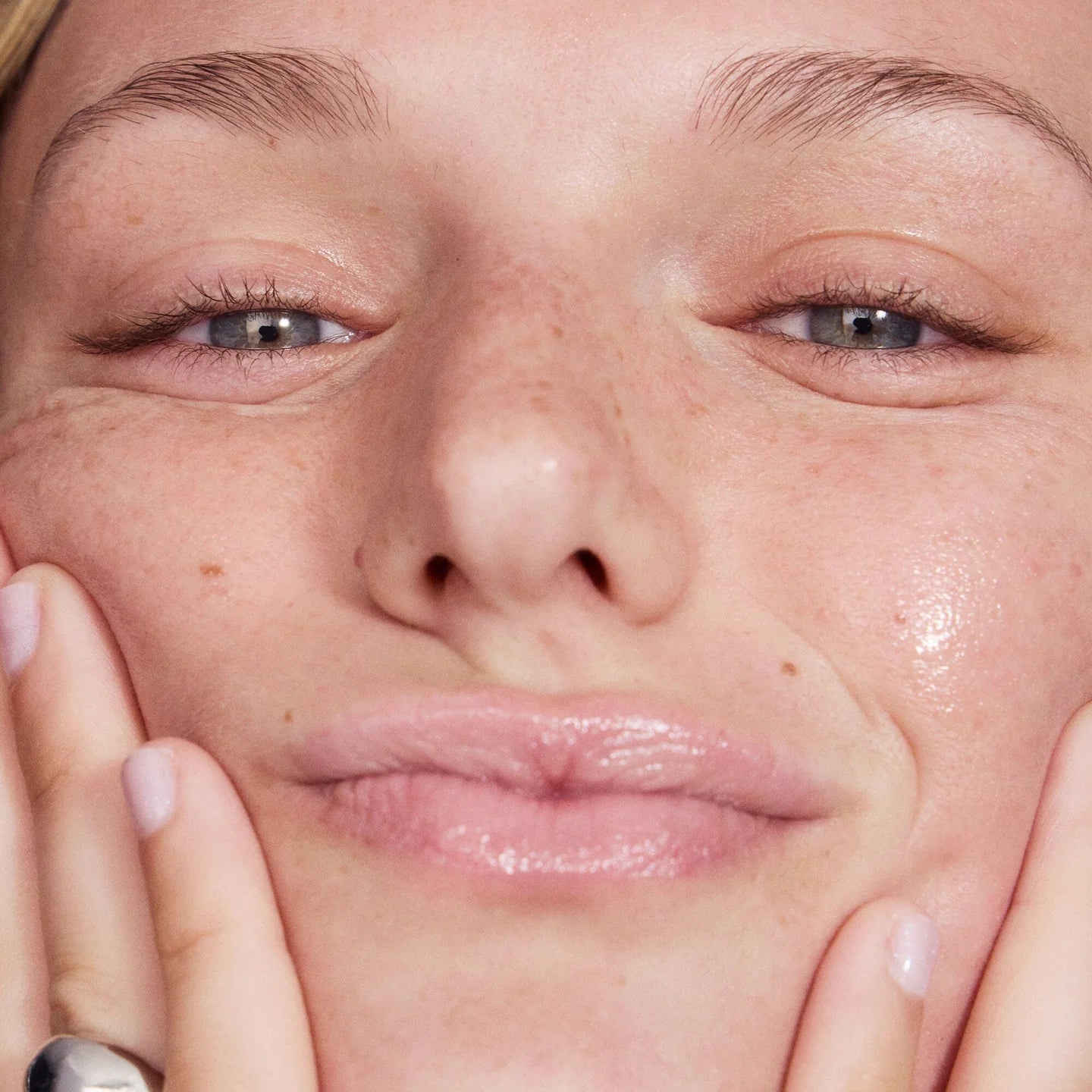 e.l.f. Thirst Burst Pore-fecting Toner applied for hydrated dewy skin