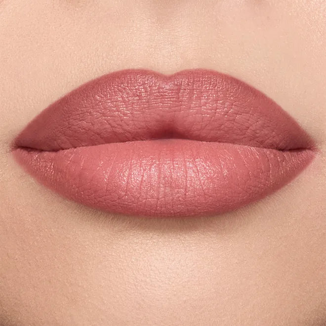 Charlotte Tilbury Pillow Talk Lip & Cheek applied look