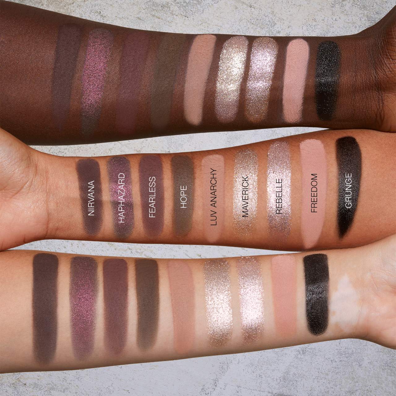 HUDA BEAUTY Pretty Grunge Eyeshadow Palette Shades