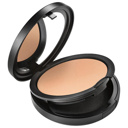 MAC Studio Fix Powder Plus Foundation – بودرة فاونديشن مات